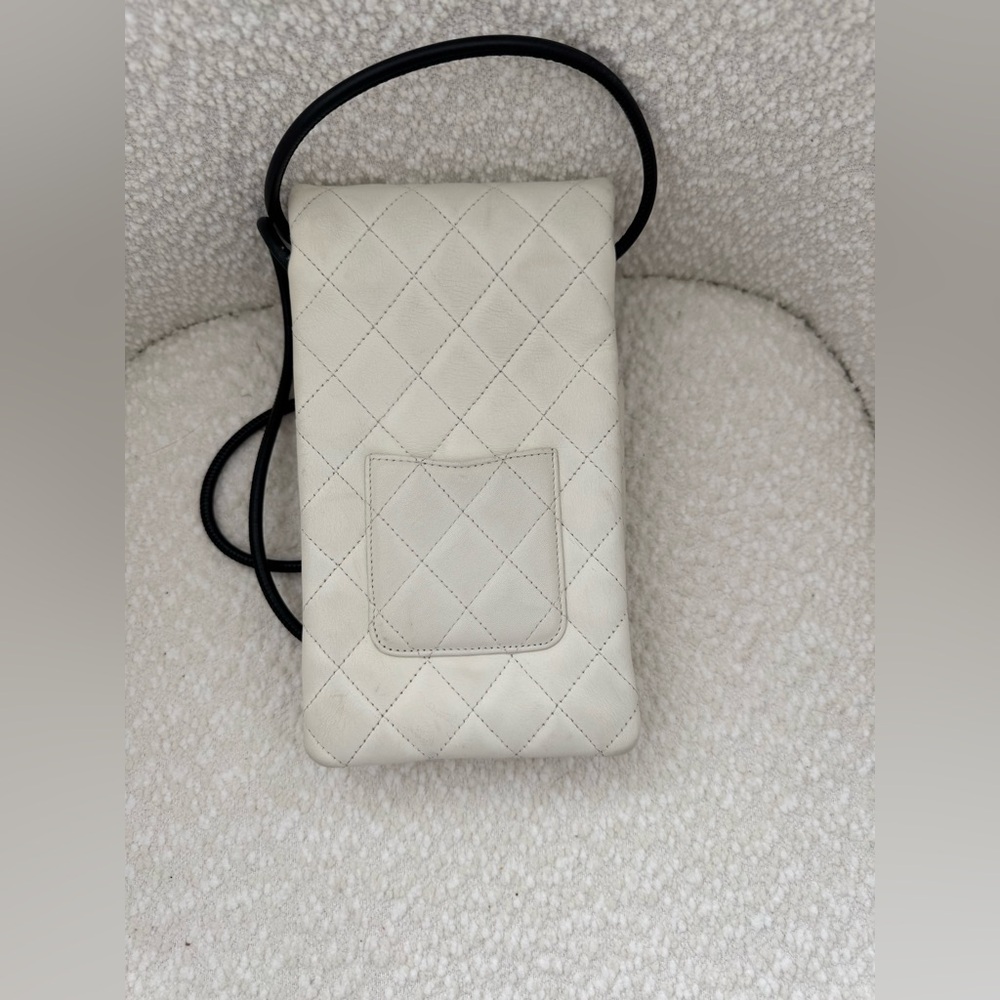 Chanel
Ligne Cambon Phone Crossbody Bag box and dustbag vintage - Picture 13 of 16